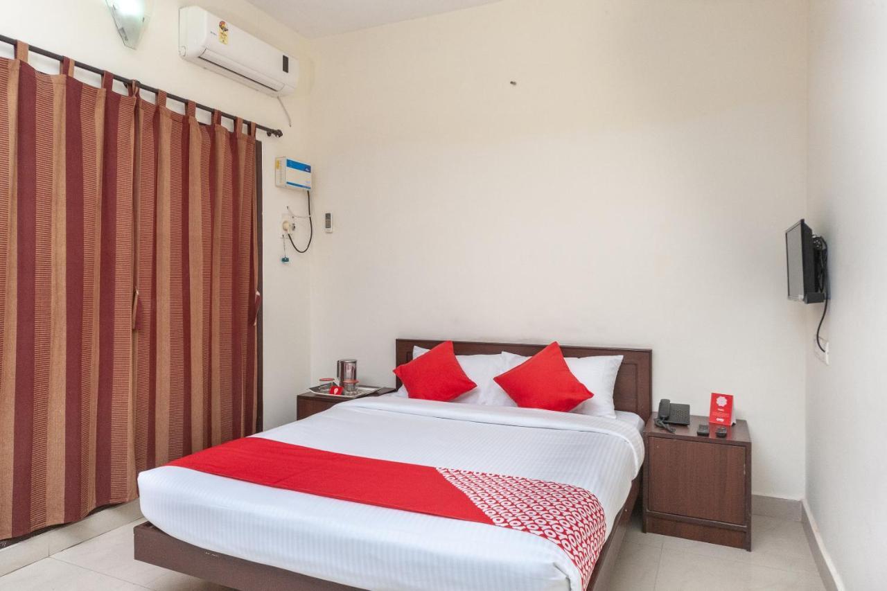 Oyo 22019 Skye Service Apartments Chennai Exterior foto